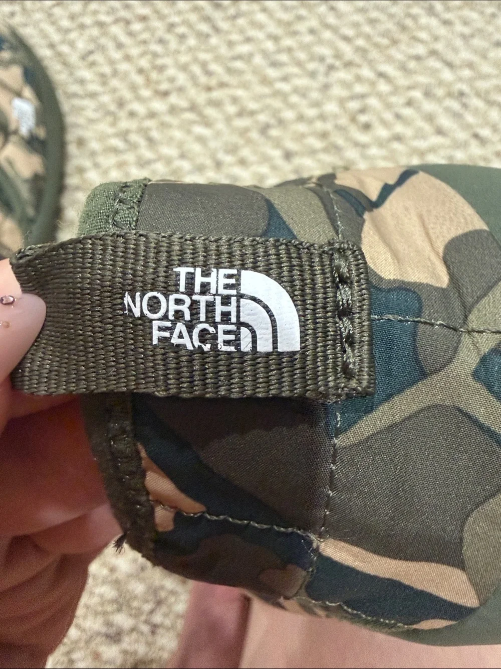 The North Face Kids Camo Quilted Slip-On Slippers - Olive/Tan/Black
